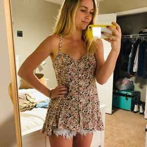 Free People Floral Tank-Top / Blouse 🌸